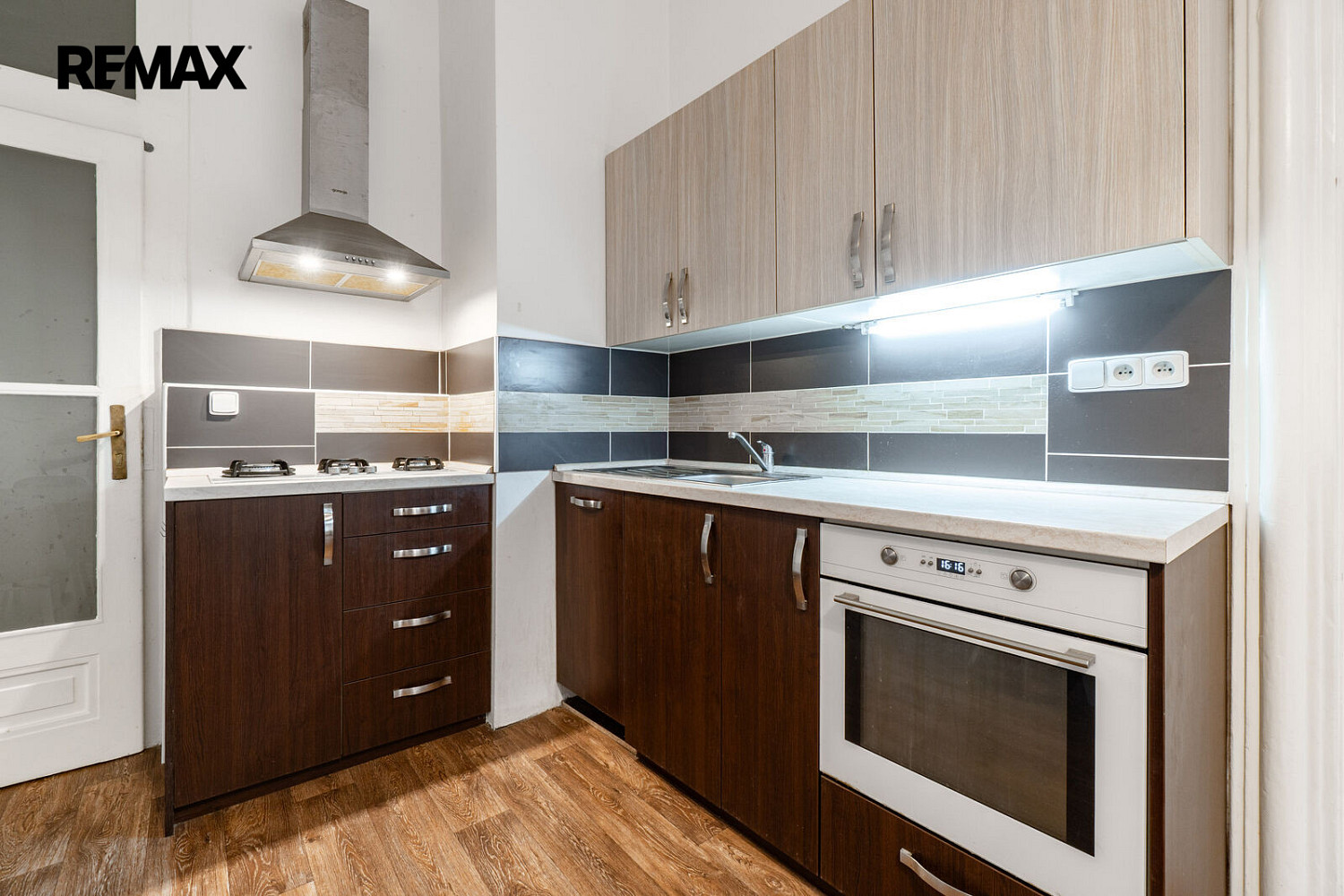 Pronájem bytu 2+kk 58 m² – fotografie 5