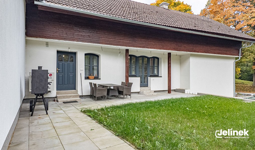 Prodej domu 167 m² s pozemkem 2 511 m², Polička – náhled fotky 22