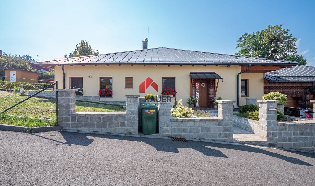 Prodej domu 345 m² s pozemkem 1 575 m², Dolní Lhota – náhled fotky 8