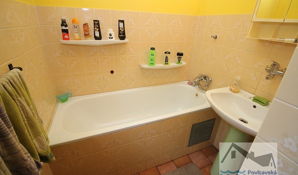 Prodej domu 214 m² s pozemkem 858 m², Měchenice – náhled fotky 18