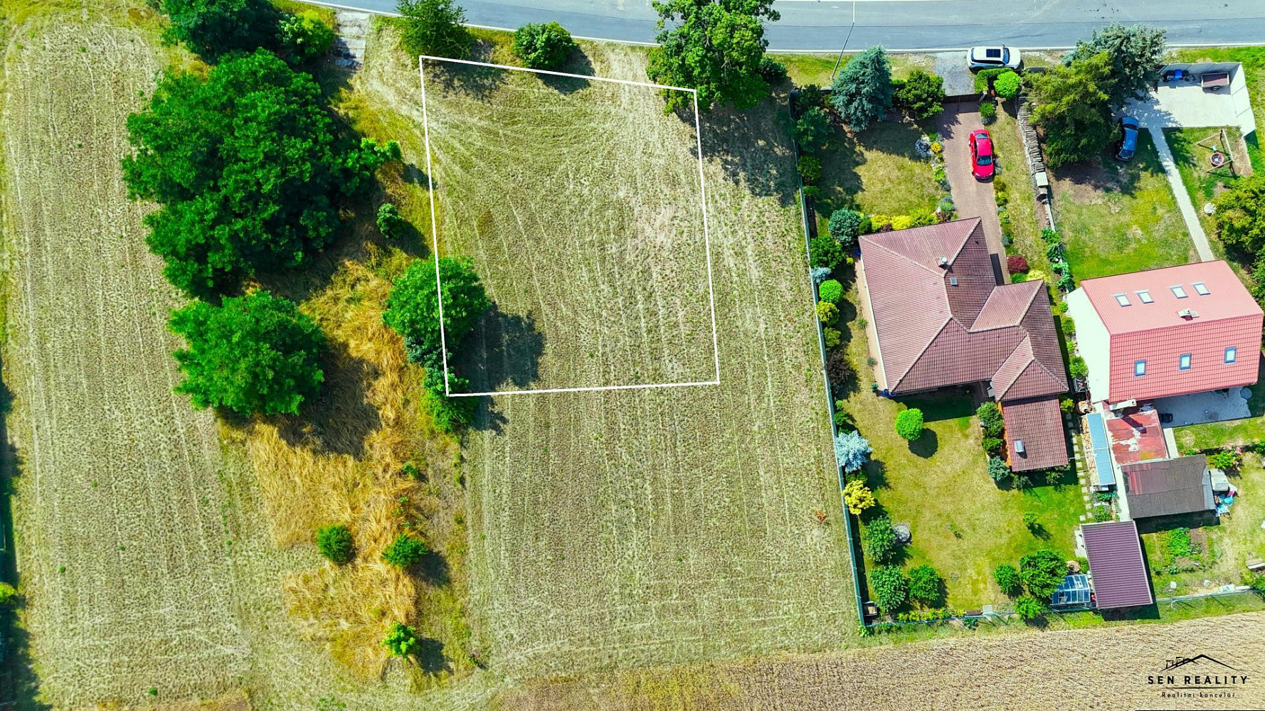 Prodej stavebního pozemku 750 m² – fotografie 3