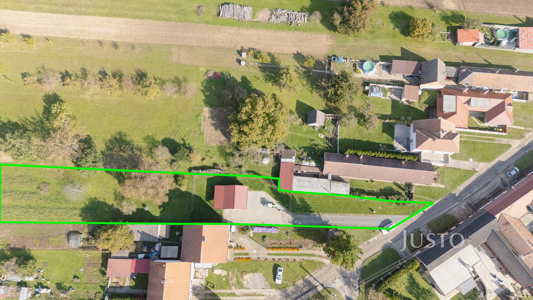 Prodej stavebního pozemku 2 331 m²
