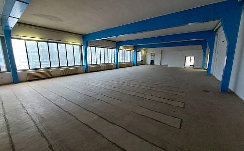 Pronájem skladovacích prostor 361 m², Vítězslava Nezvala, Most