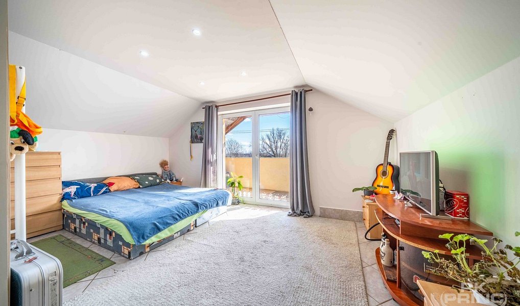 Prodej domu 178 m² s pozemkem 225 m², Mochov – náhled fotky 12