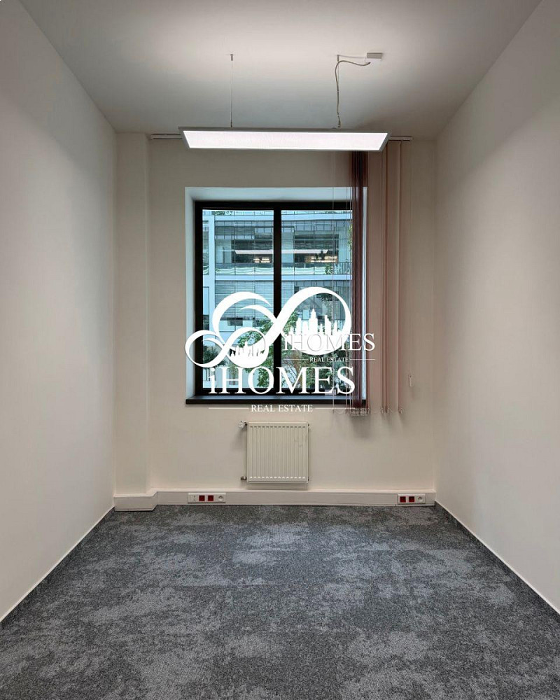 Pronájem kanceláře 241 m² – fotografie 3