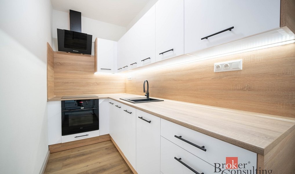 Prodej bytu 2+kk 37 m², Ostrava – náhled fotky 2