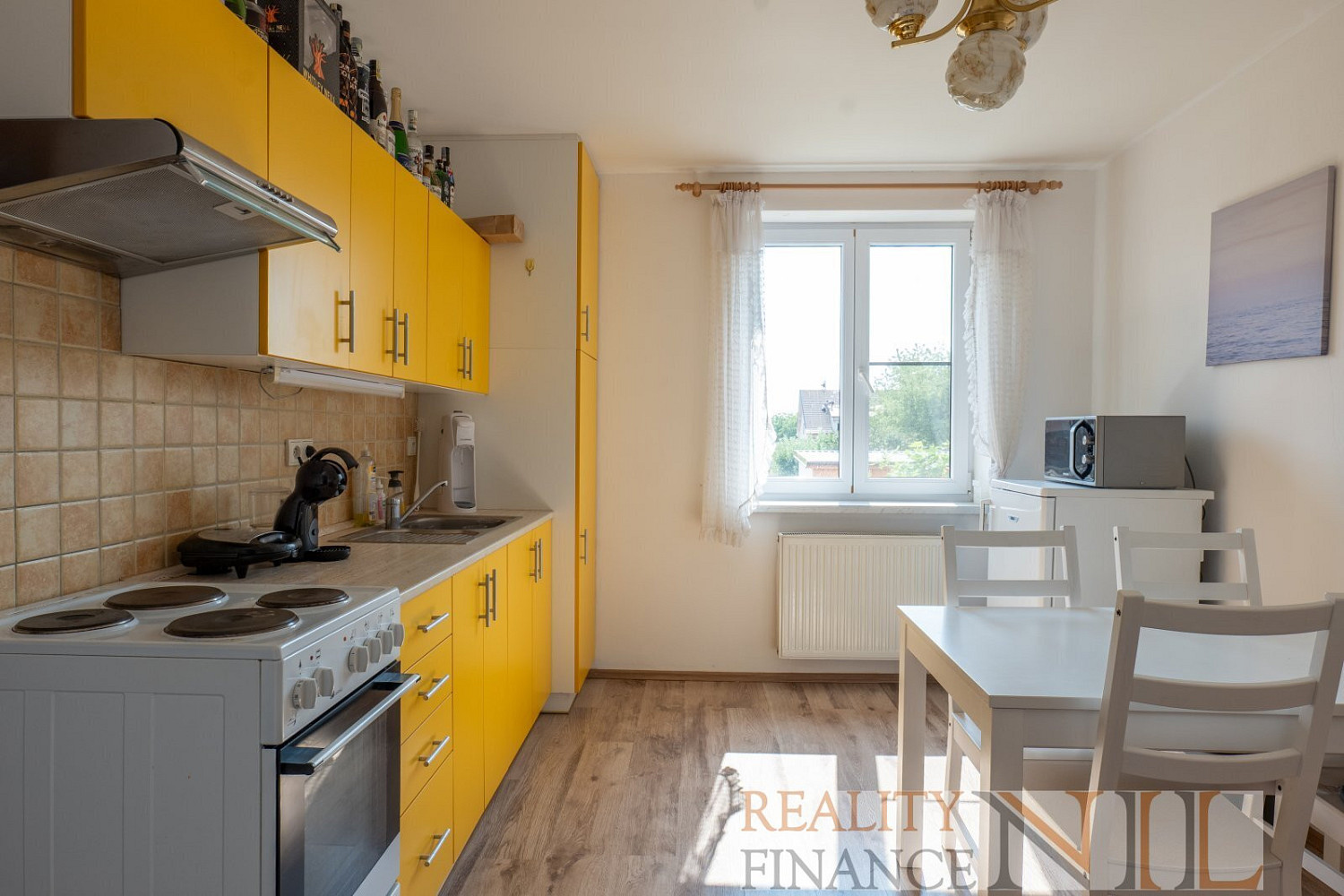 Prodej nájemního domu, činžáku 225 m² – fotografie 2