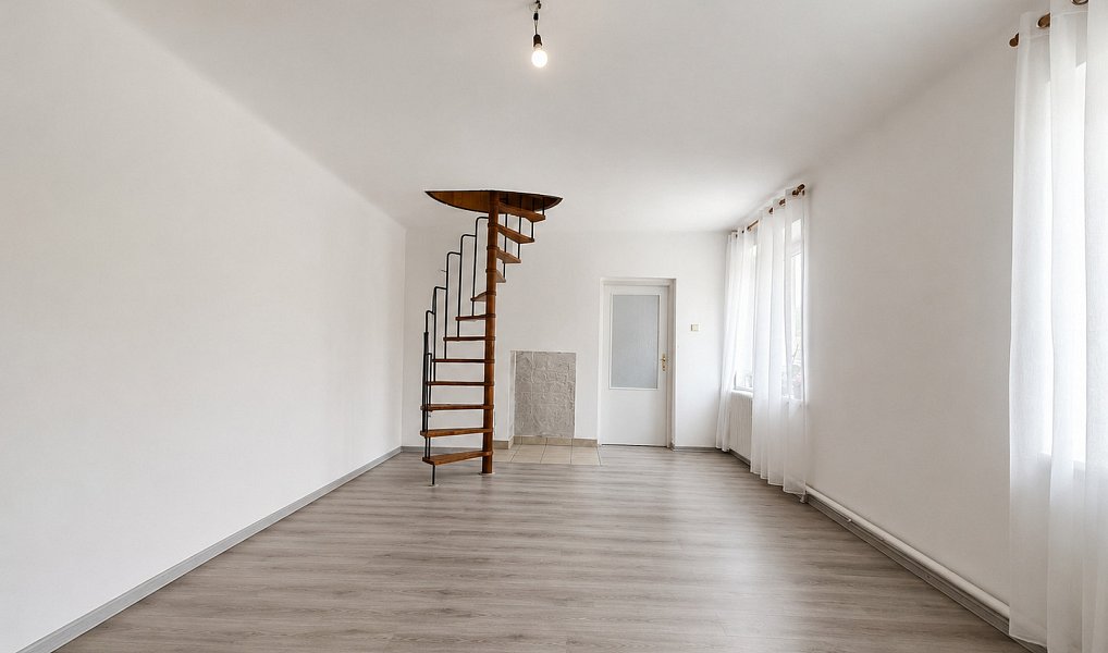 Prodej domu 154 m² s pozemkem 431 m², Jesenice – náhled fotky 11