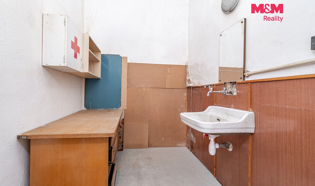 Prodej obchodních prostor 108 m², Jihlava – náhled fotky 11