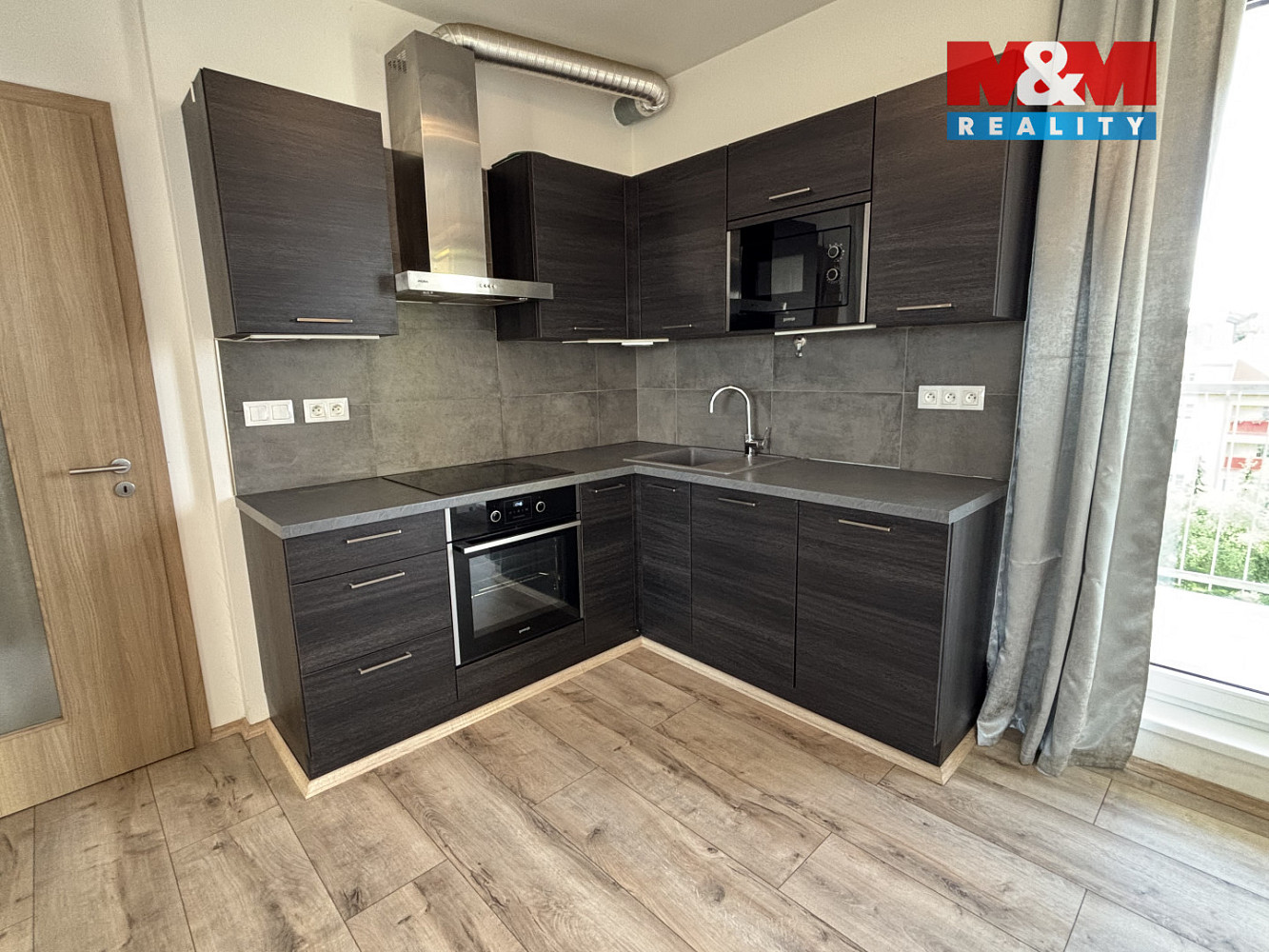 Pronájem bytu 1+kk 42 m² — photo 2