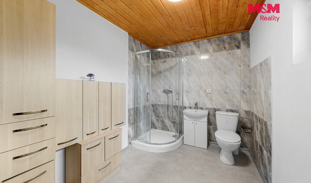 Prodej ubytovacího objektu 550 m², Benešov nad Ploučnicí – náhled fotky 11