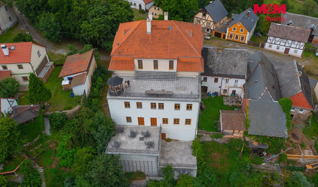 Prodej domu 1 250 m² s pozemkem 2 106 m², Manětín – náhled fotky 3