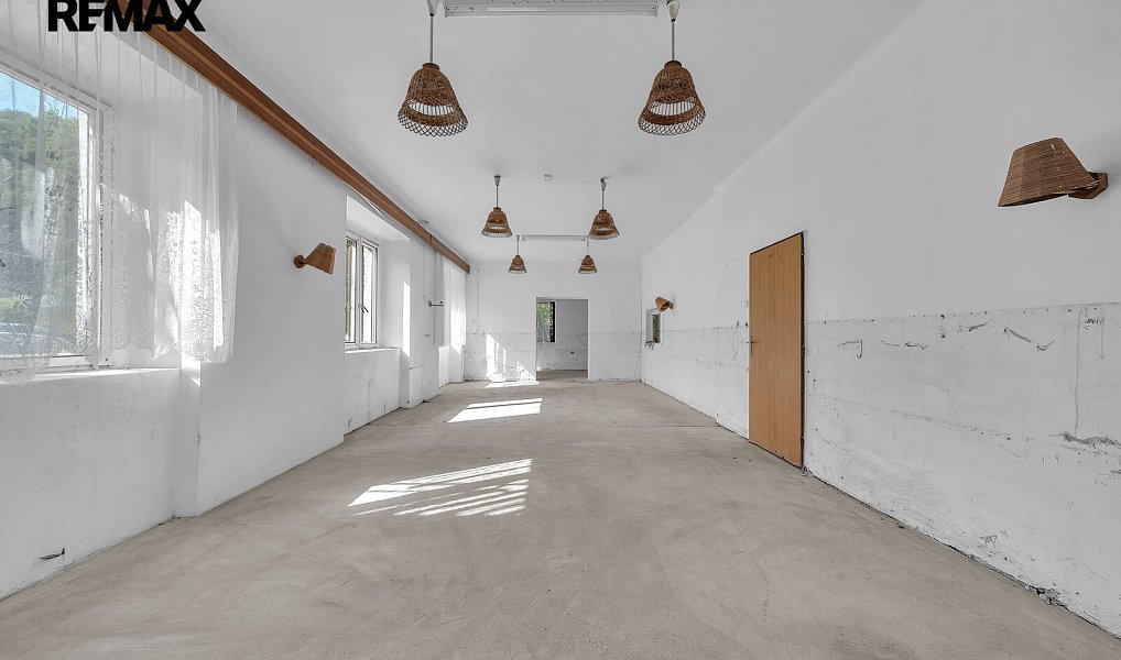 Prodej ubytovacího objektu 722 m², Nová Ves nad Nisou – náhled fotky 2