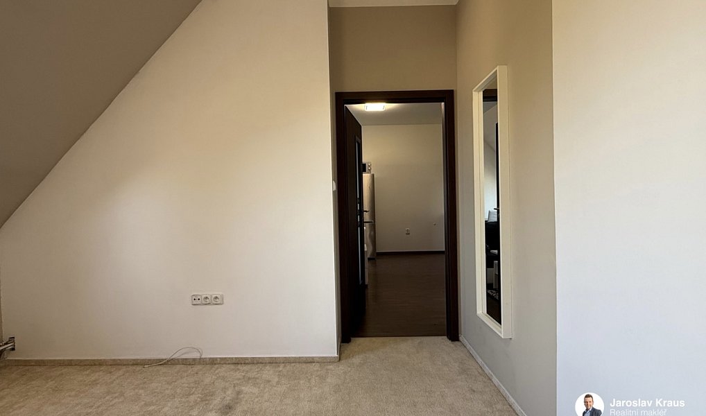Pronájem bytu 2+kk 42 m², Železnice – náhled fotky 10