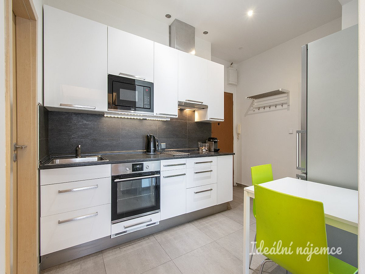 Pronájem bytu 2+kk 50 m²