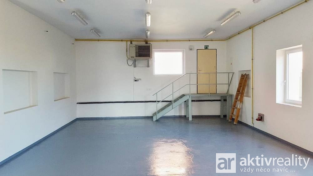 Pronájem skladovacích prostor 316 m² – fotografie 2