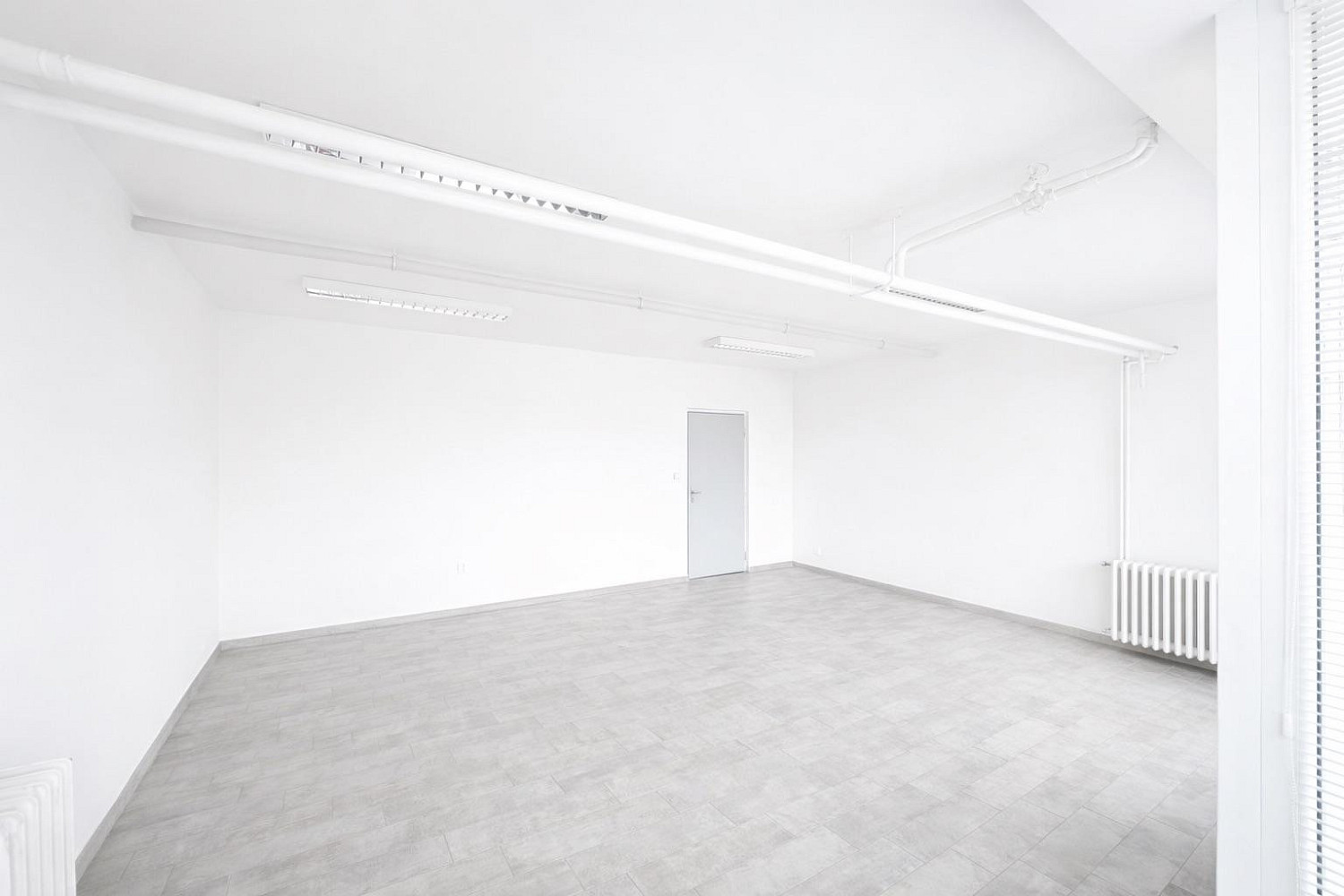 Pronájem kanceláře 36 m² — photo 4