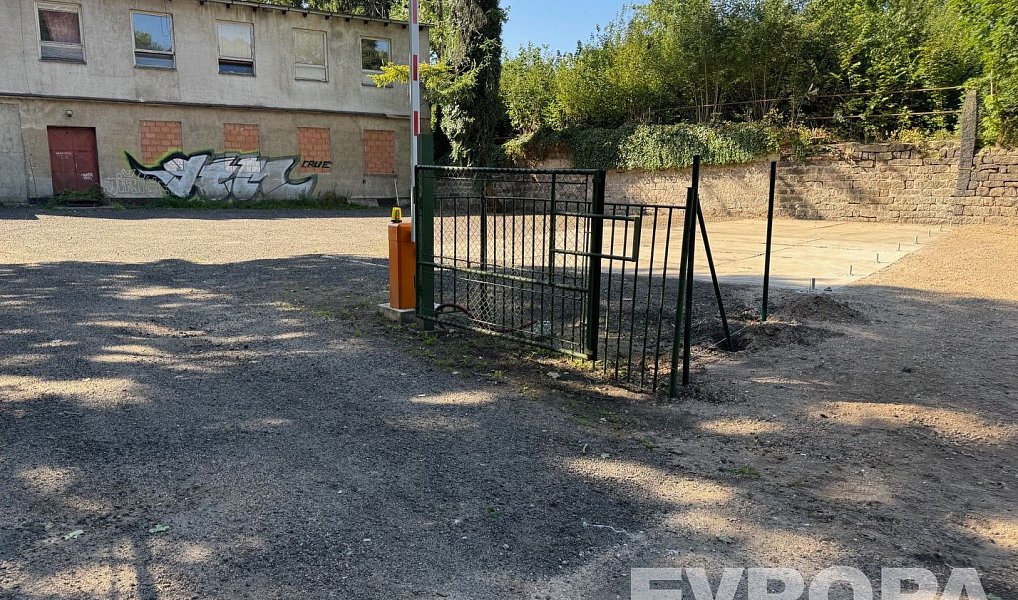 Pronájem venkovního parkovacího místa v centru Liberce ul. Chrastavská, Liberec – náhled fotky 7