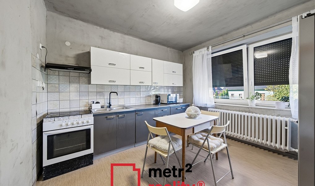 Prodej domu 303 m² s pozemkem 954 m², Charváty – náhled fotky 10