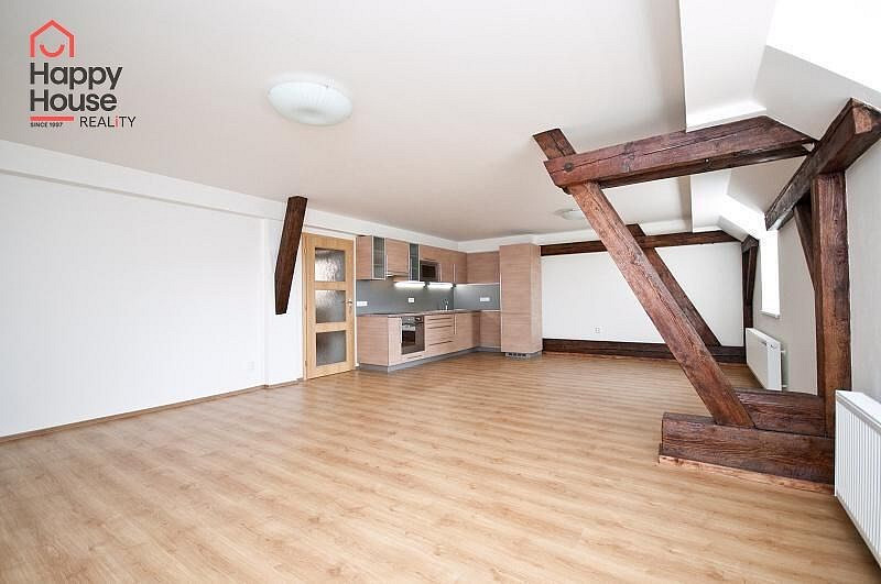 Pronájem bytu 2+kk 64 m² — photo 3