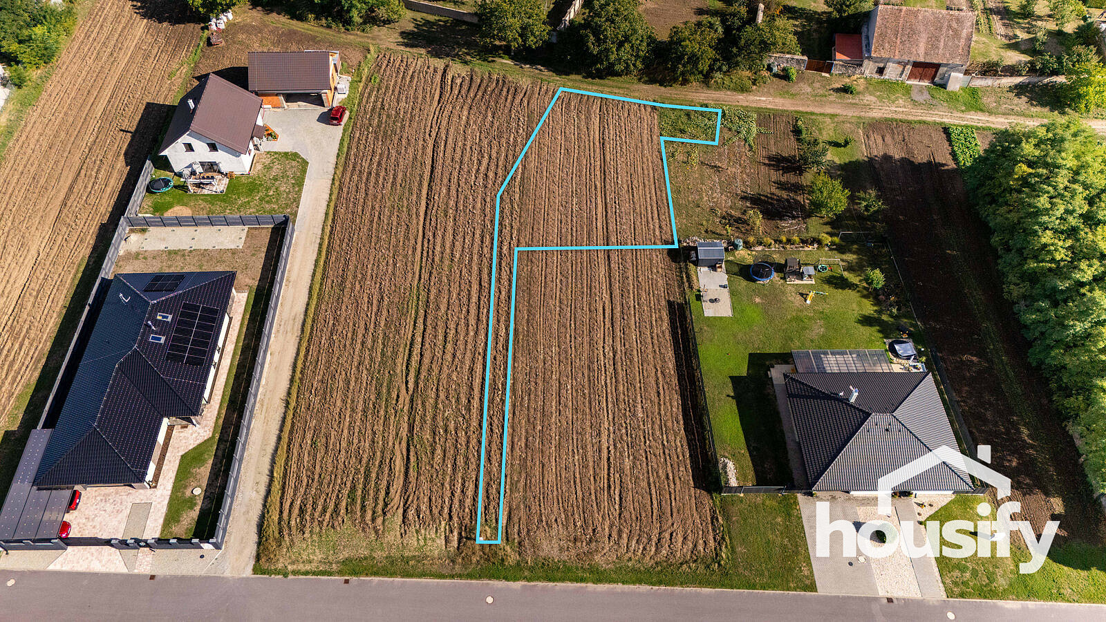 Prodej stavebního pozemku 873 m² – fotografie 3