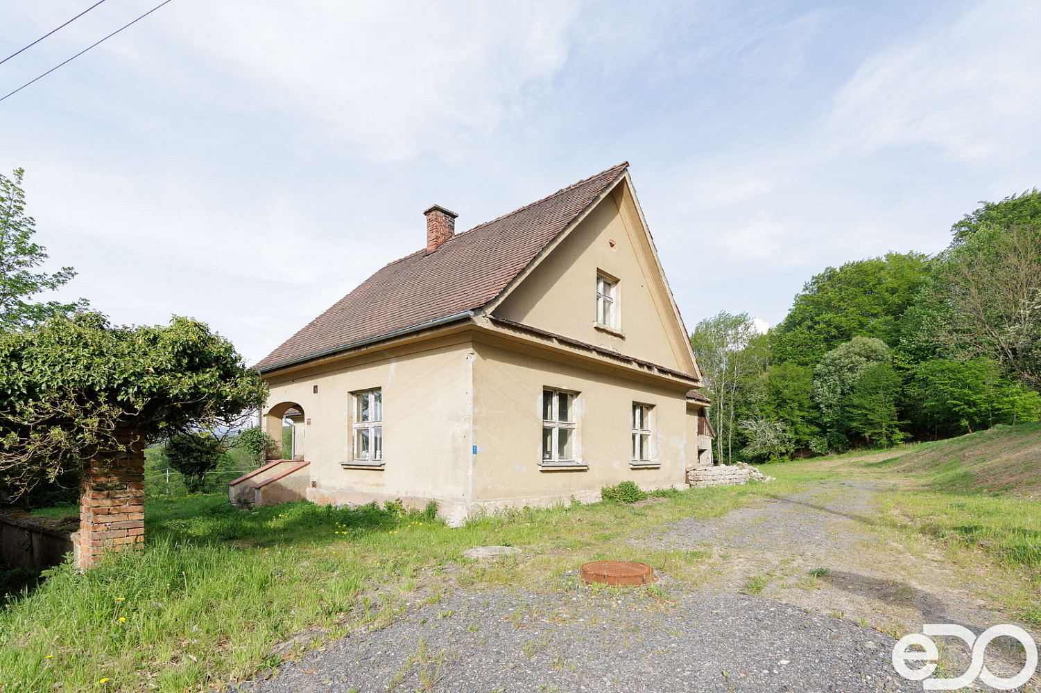 Prodej domu 279 m² s pozemkem 4 815 m²