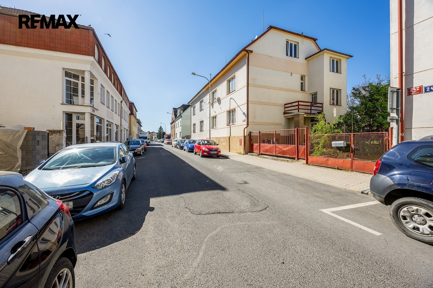 Prodej nájemního domu, činžáku 221 m²