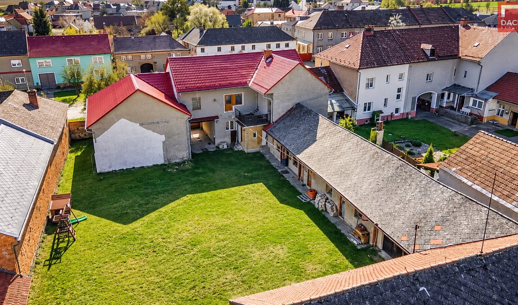 Prodej domu 350 m² s pozemkem 2 531 m², Moravičany – náhled fotky 3