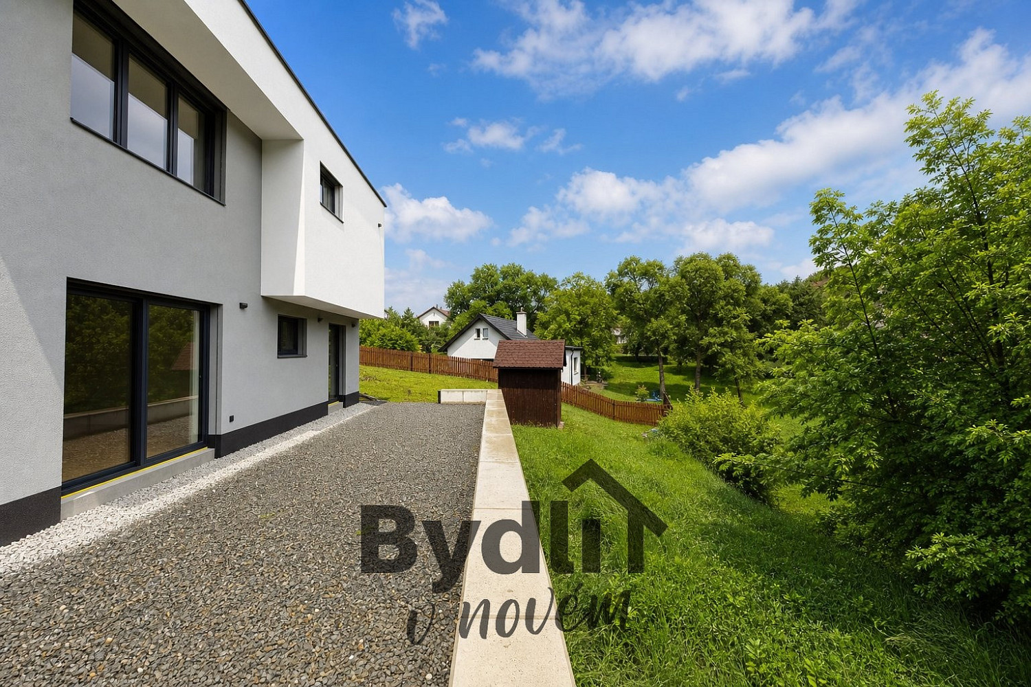 Prodej domu 184 m² s pozemkem 666 m² — photo 2