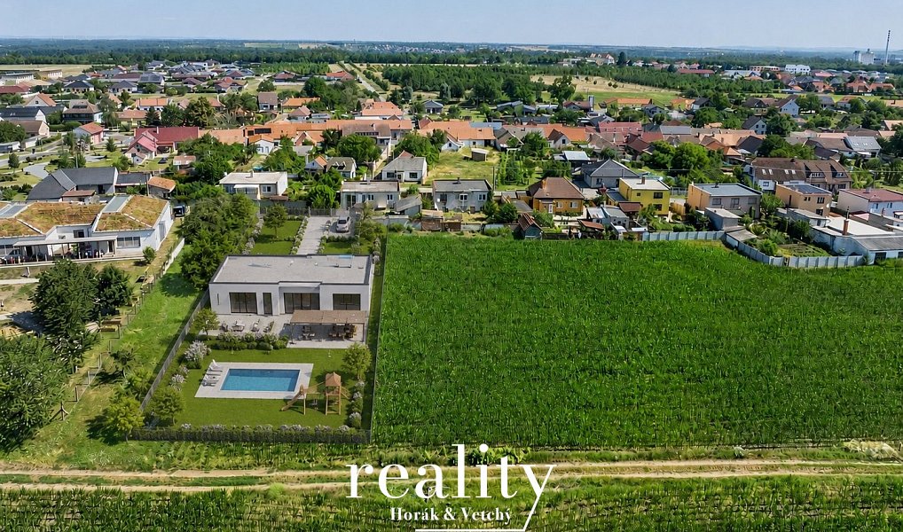 Prodej stavebního pozemku 1 779 m², Šanov – náhled fotky 2