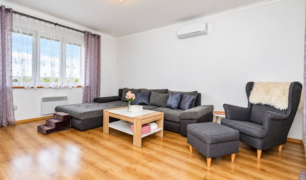 Prodej domu 106 m² s pozemkem 1 081 m², Modlany – náhled fotky 8