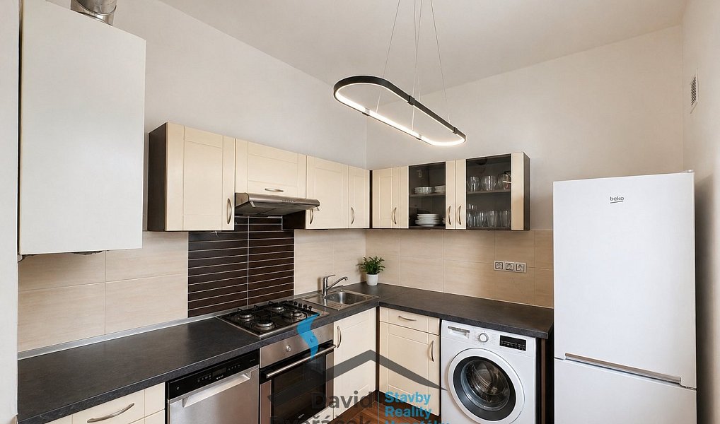 Prodej nájemního domu, činžáku 665 m², Hradec Králové – náhled fotky 10