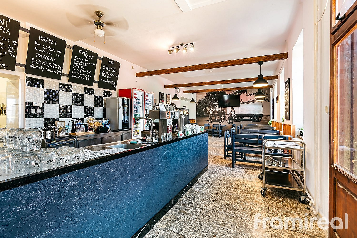 Prodej restaurace 340 m² — photo 2