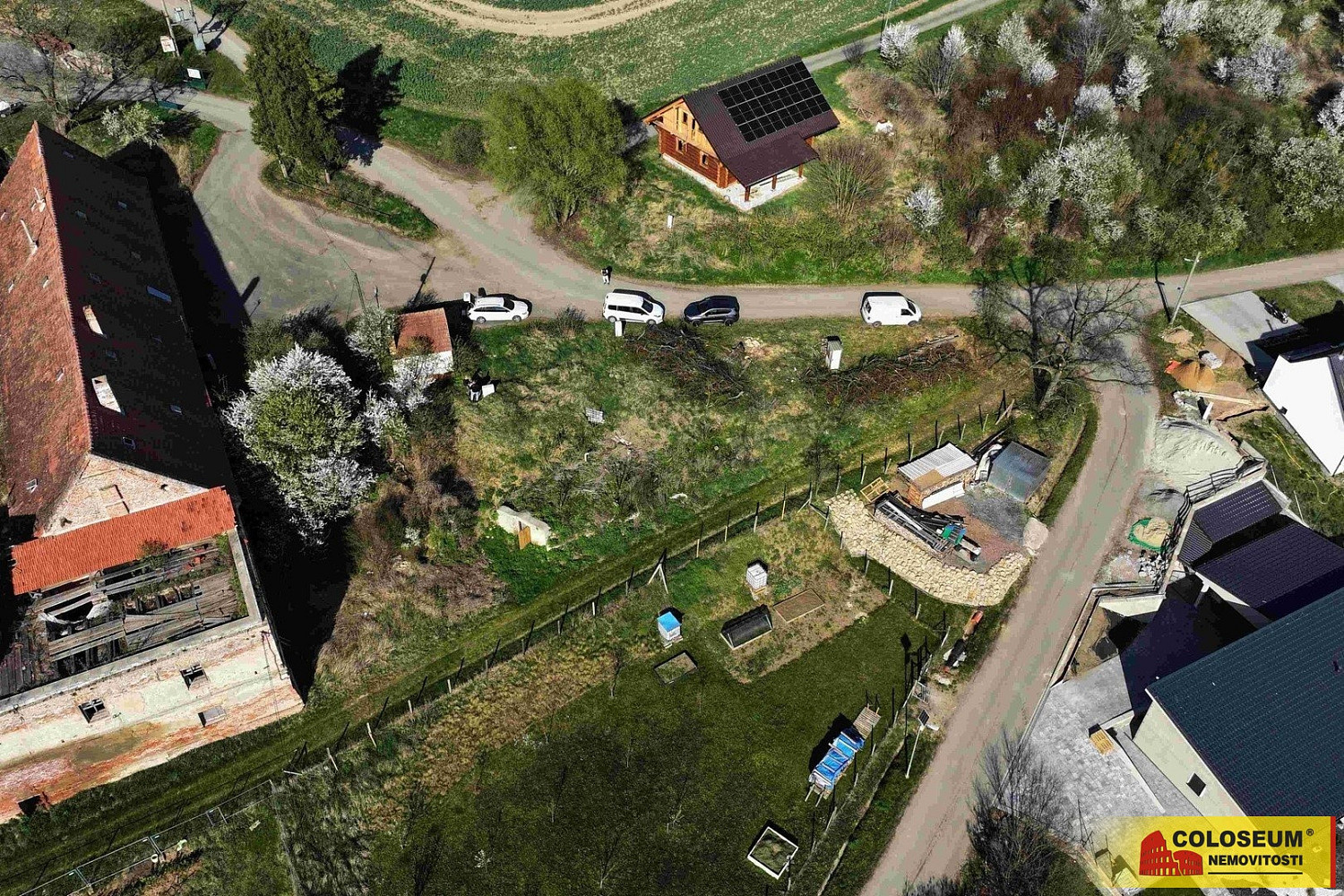 Prodej stavebního pozemku 460 m² – fotografie 5