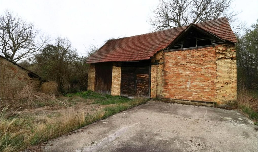 Prodej stavebního pozemku 815 m², Kožušice – náhled fotky 2
