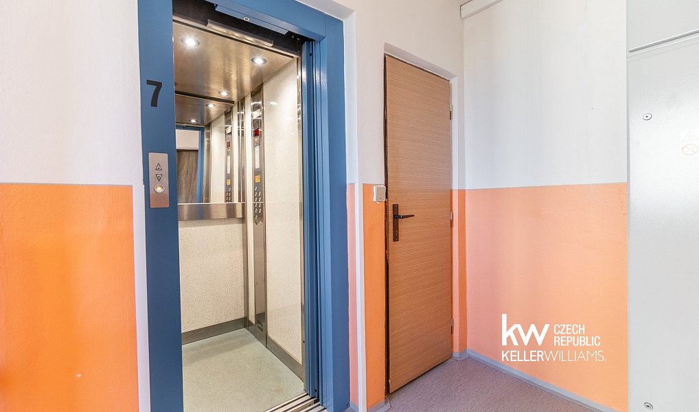 Prodej bytu 1+kk 33 m², Teplice – náhled fotky 24
