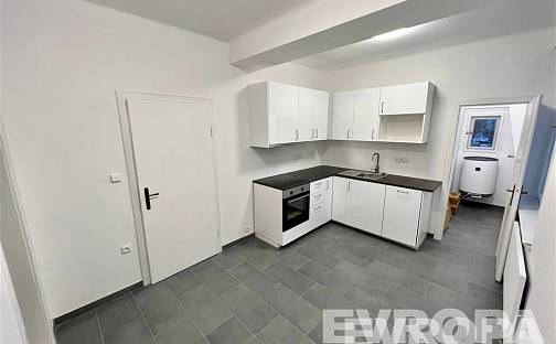 Pronájem bytu 2+1 70 m², Jablonec nad Jizerou, okres Semily