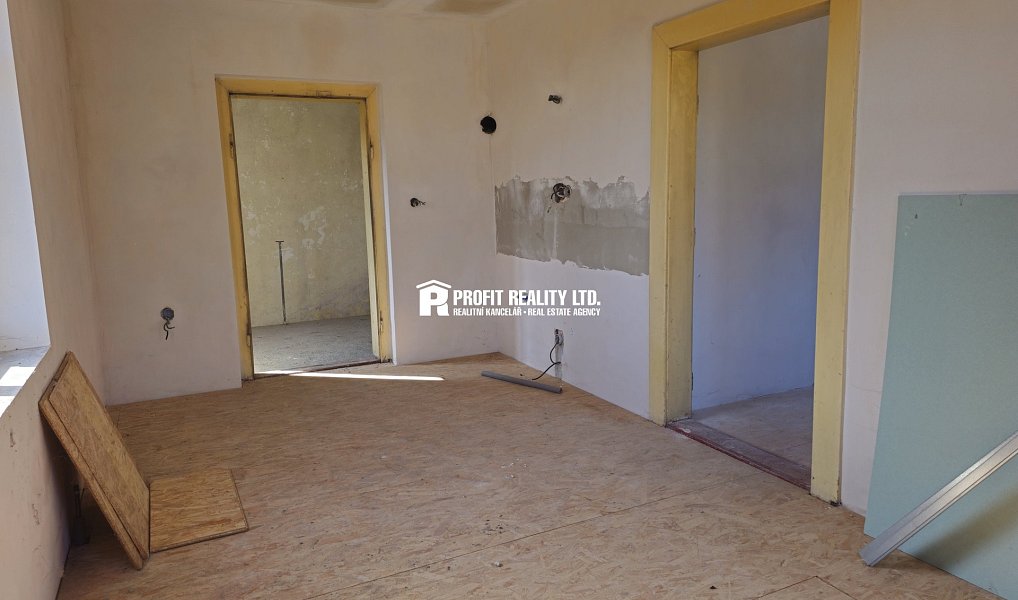 Prodej domu 166 m² s pozemkem 1 265 m², Kounov – náhled fotky 7