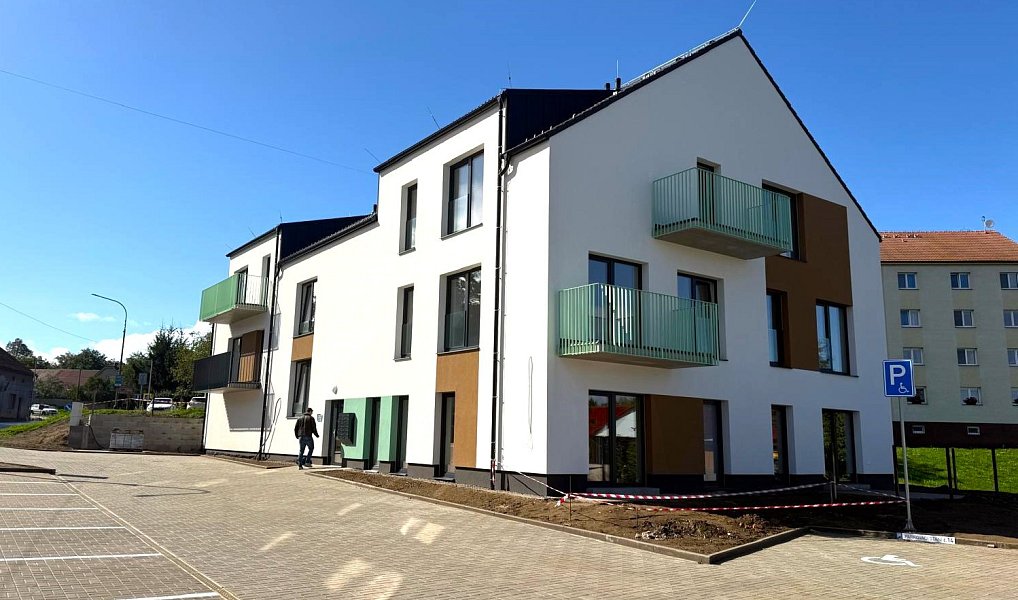 Prodej bytu 2+kk 72 m², Chvaletice – náhled fotky 5