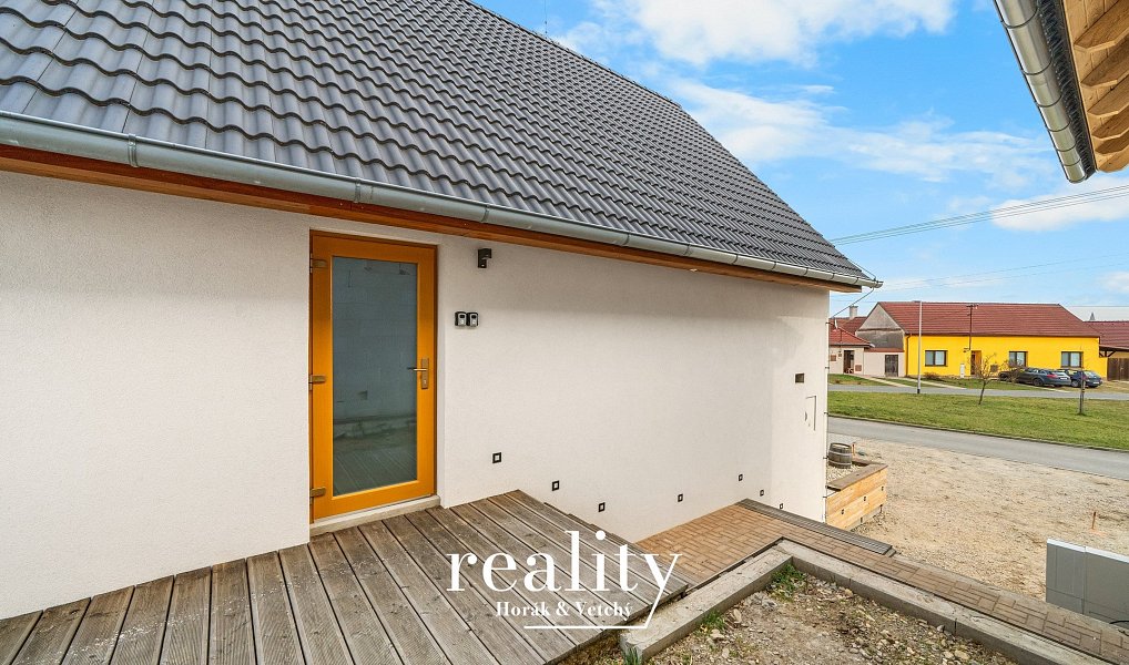 Dva apartmány s vinárnou a vinným sklepem 190 m2, Jevišovka, Jevišovka – náhled fotky 23