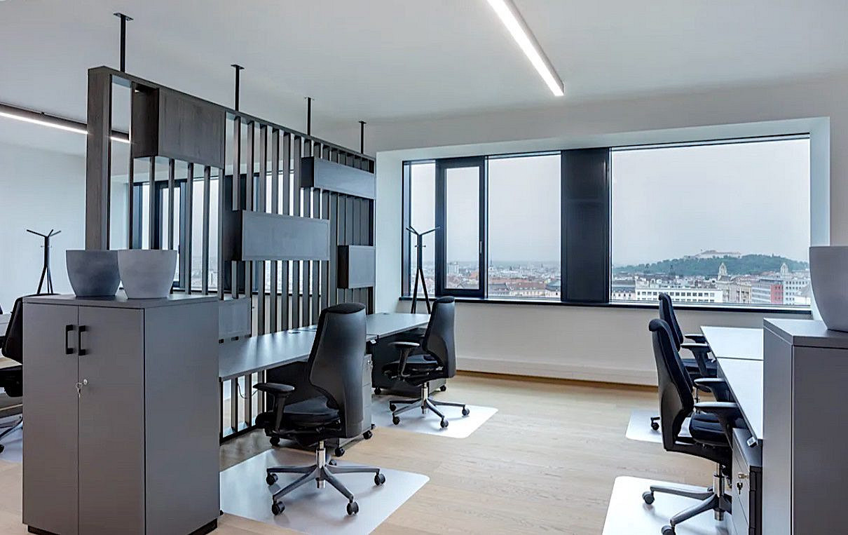 Pronájem kanceláře 202 m² – fotografie 4
