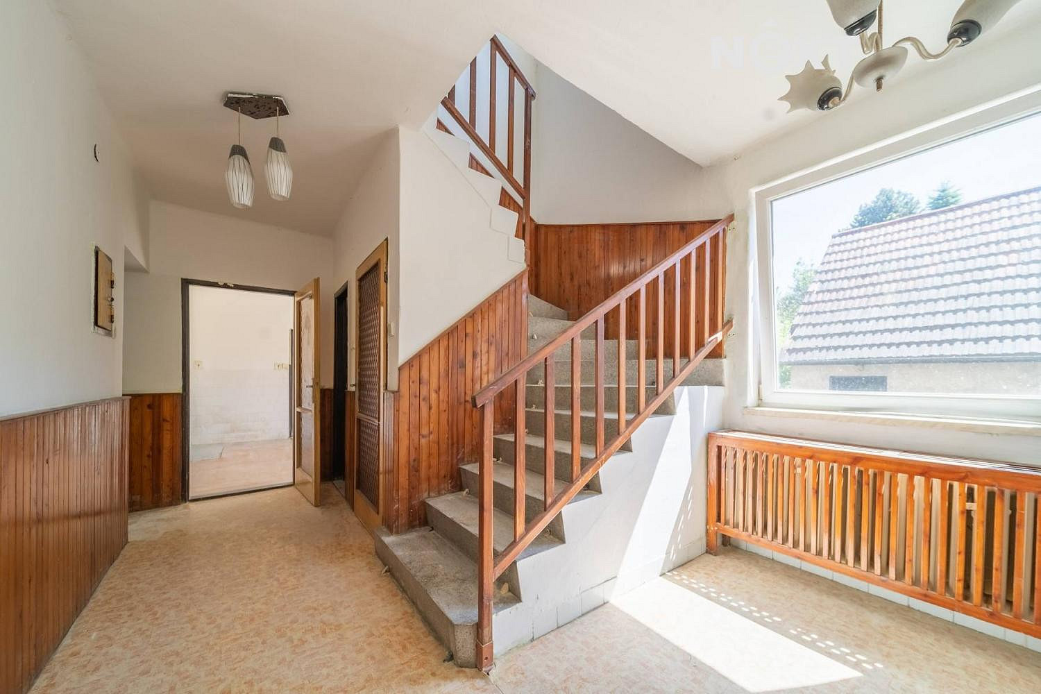 Prodej domu 180 m² s pozemkem 1 069 m² — photo 2