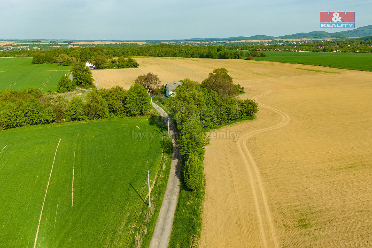 Prodej pole 842 m² – fotografie 2