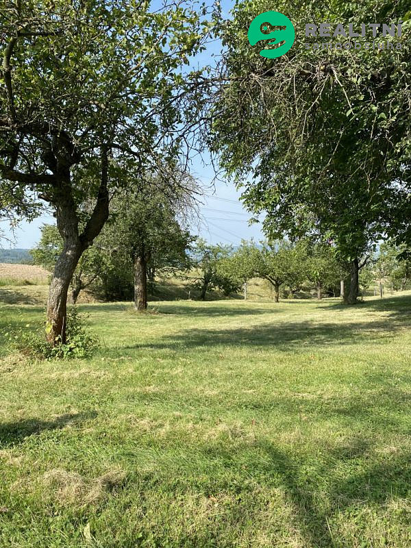 Prodej stavebního pozemku 3 359 m² – fotografie 2