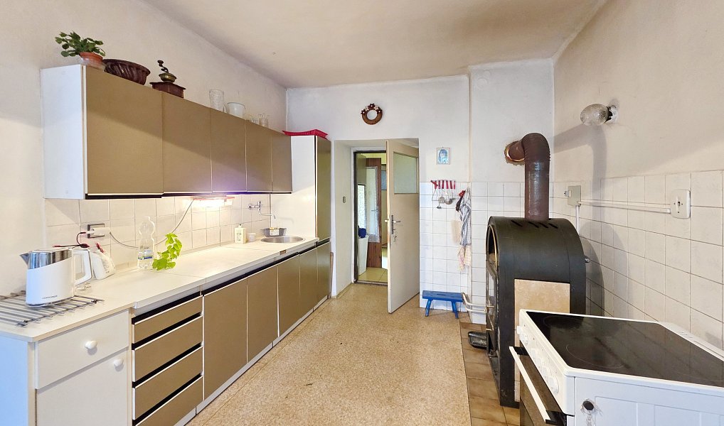 Prodej chaty/chalupy 700 m² s pozemkem 1 816 m², Brumov-Bylnice – náhled fotky 5