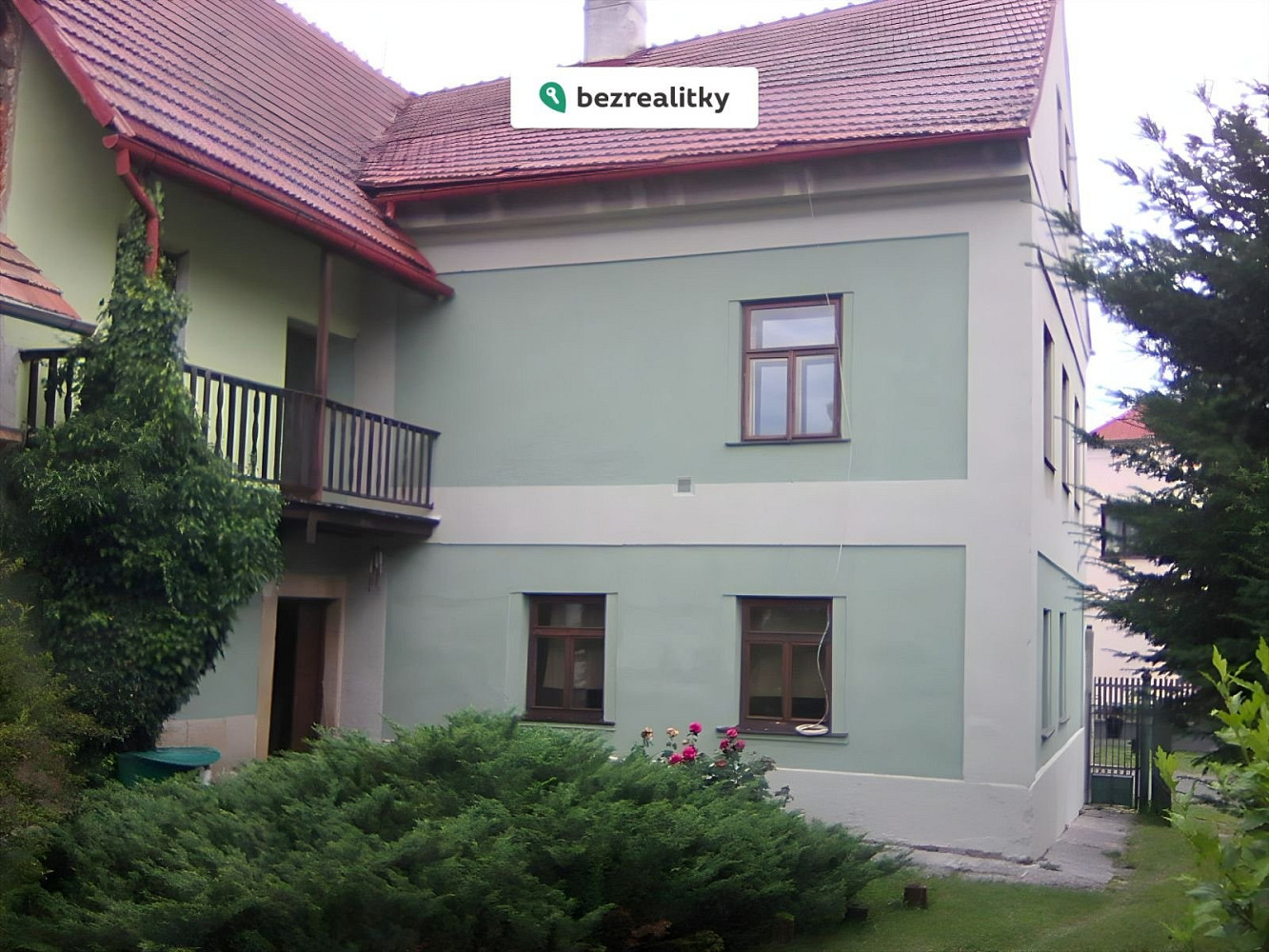 Prodej domu 240 m² s pozemkem 2 834 m²