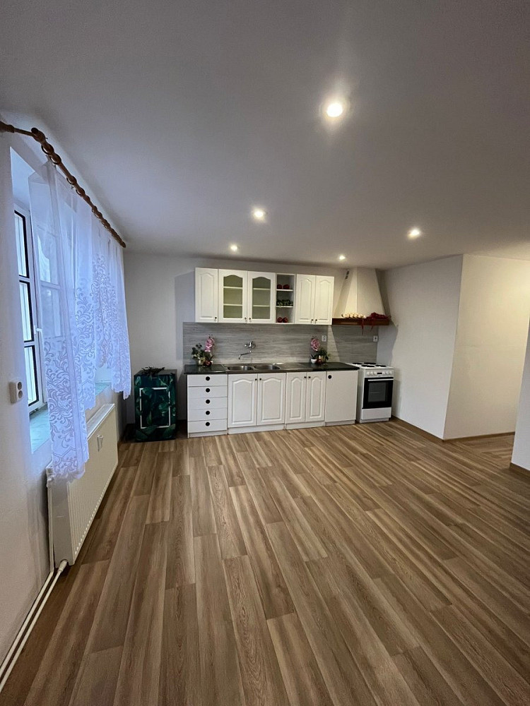Pronájem bytu 2+kk 53 m², Tršice