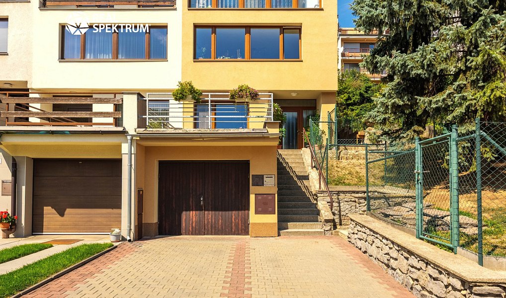 Prodej domu 217 m² s pozemkem 349 m², Brno – fotka 1 z 30
