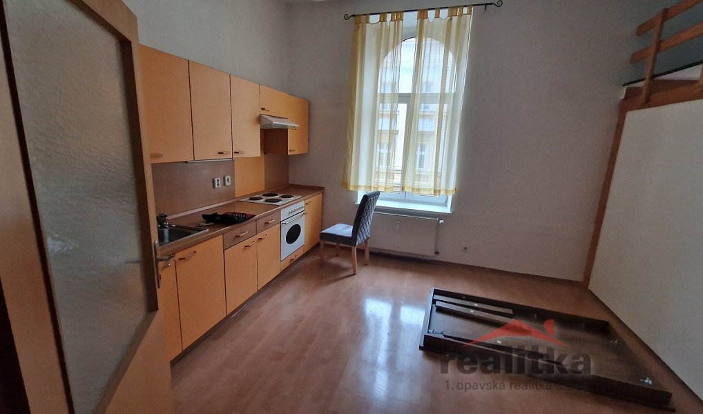 Pronájem bytu 1+kk 37 m², Opava – náhled fotky 2
