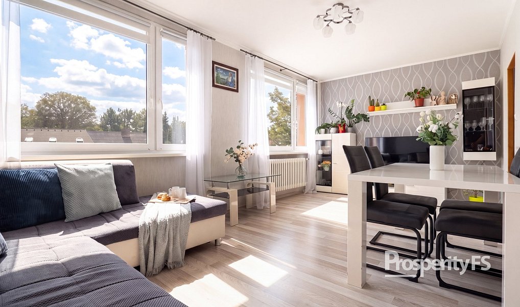 Prodej bytu 3+1 62 m², Slaný – fotka 1 z 39
